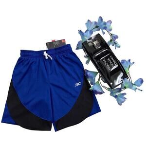 Under Armour NWT Blue Performance Shorts Boys M (10-12)